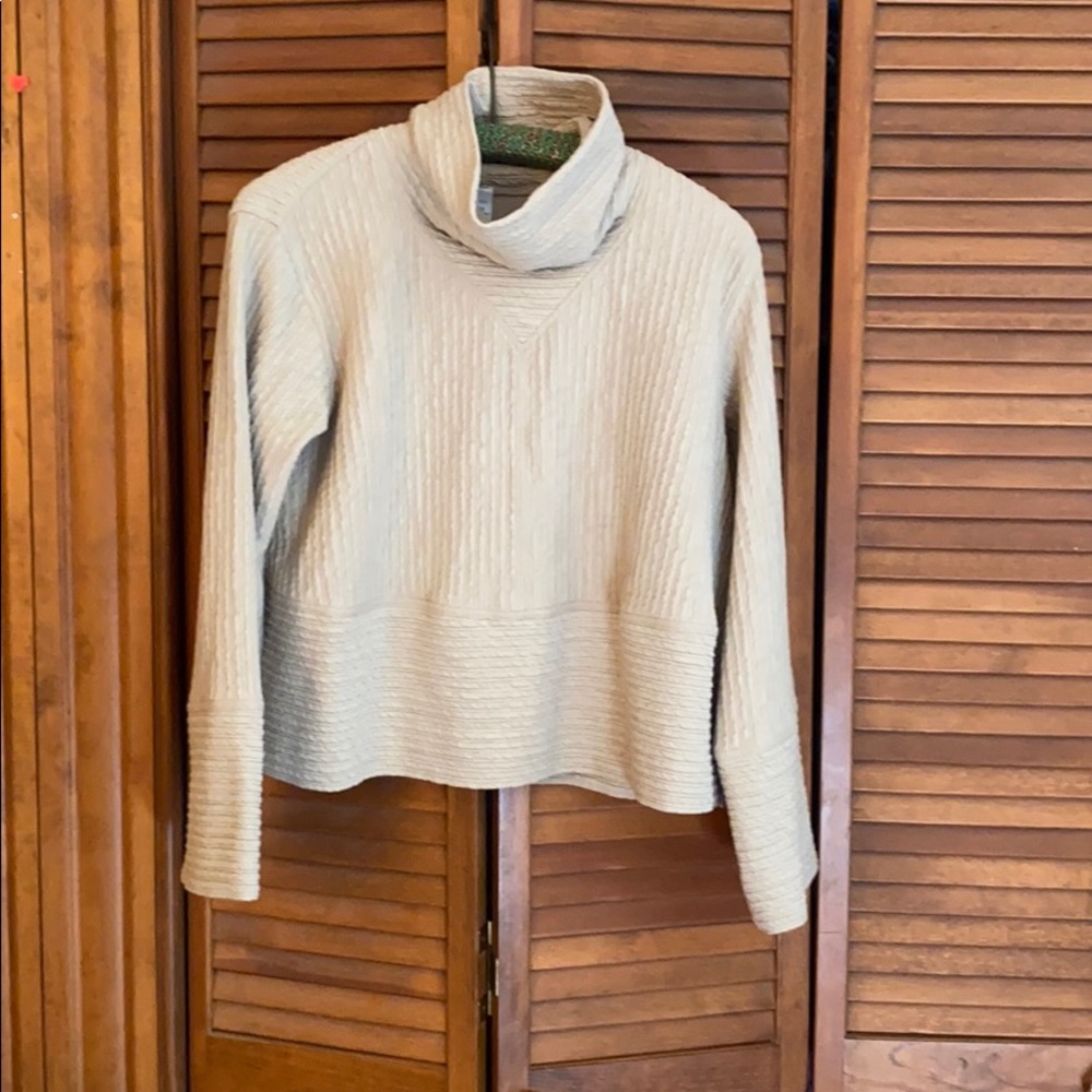 Lululemon retreat yourself pullover